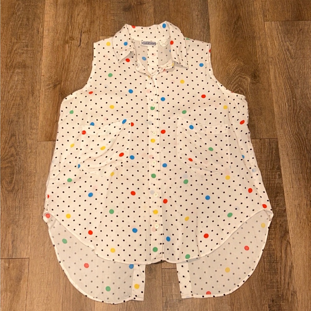 Pinot Noir Sleeveless Polka Dot Button Down Shirt White Multi Color High Low Hem